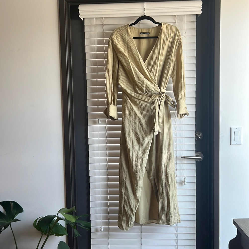Zara Wrap Dress - LightKhaki Green